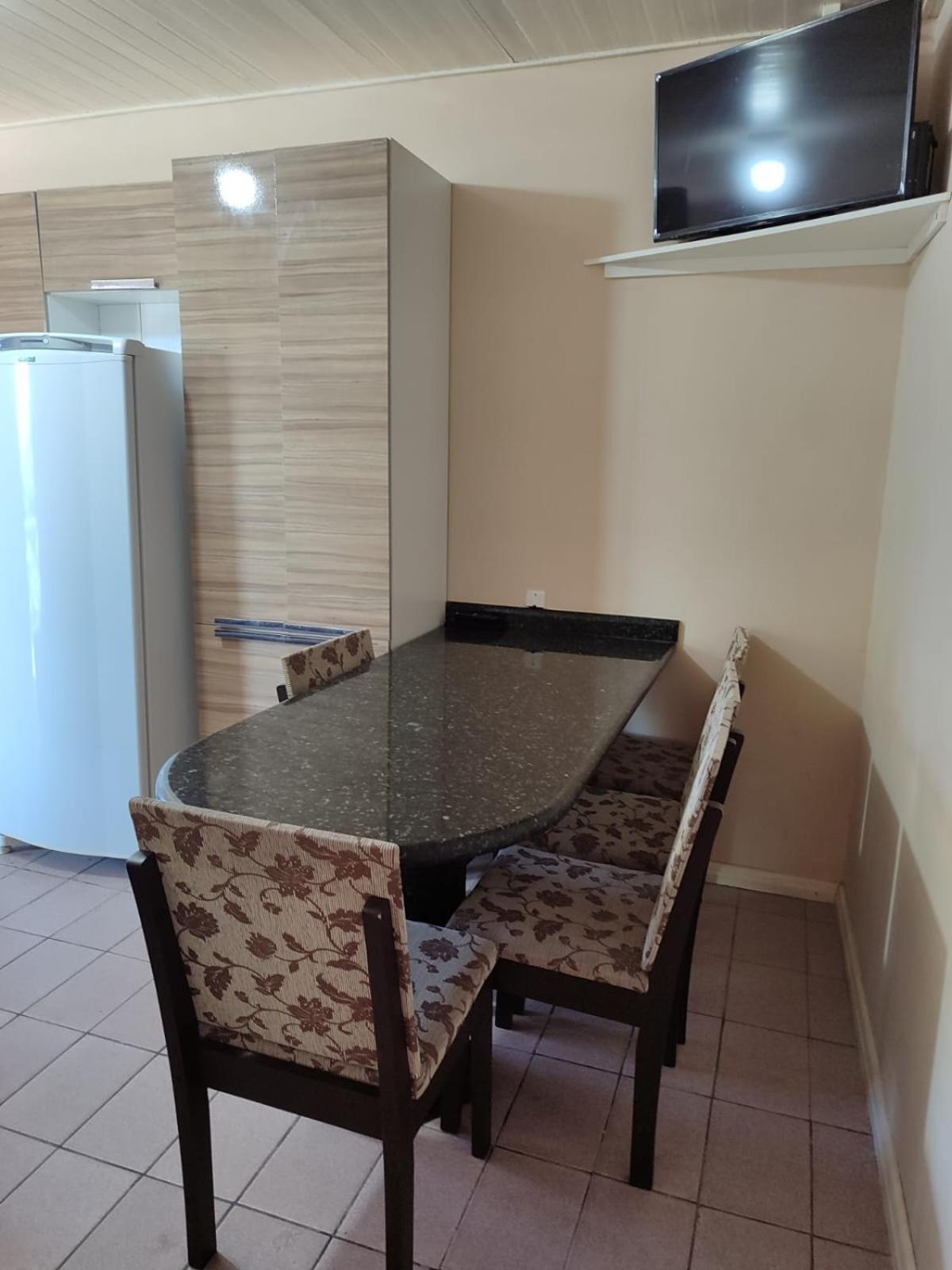 Apartamento De 2 Dormitorios Florianópolis 外观 照片